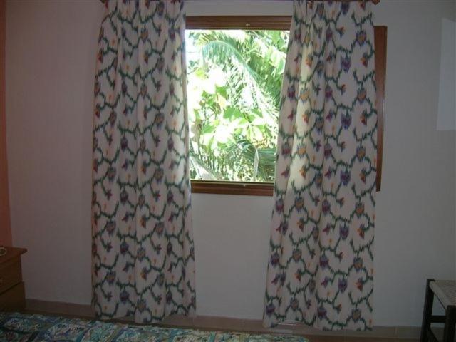 Pension Las Tres Golondrinas Playa DPlaya Des Figueral Chambre photo